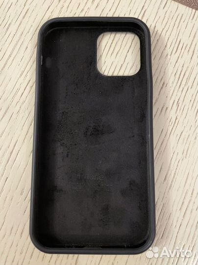 Чехол для iPhone 12