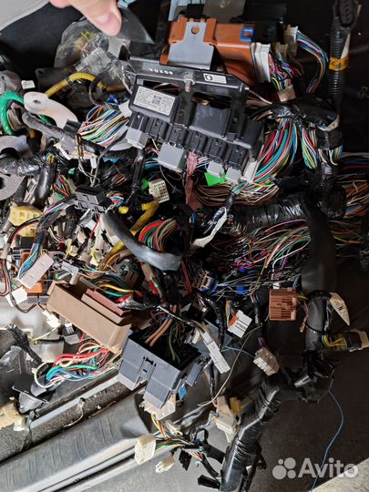 Проводка салона Subaru Legacy