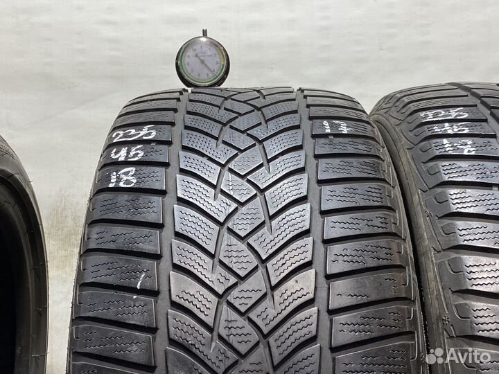 Goodyear UltraGrip Performance Gen-1 235/45 R18