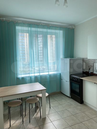 3-к. квартира, 68 м², 4/15 эт.