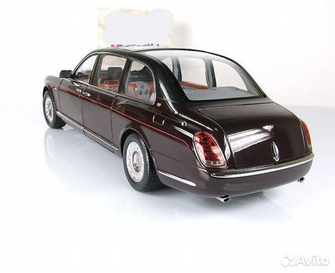 Minichamps Bentley State Limousine 1:18