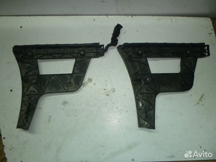 Направляющая заднего бампера правая audi A4 B8 all