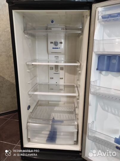 Холодильник Whirlpool