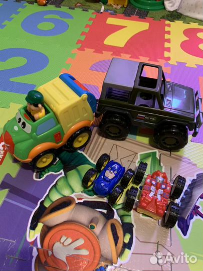 Машинки набором