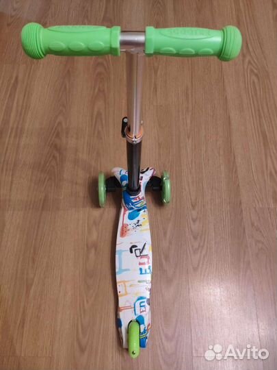Самокат детский трехколесный светящиеся колеса