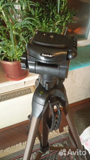 Штатив Hama