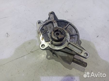 Вакуумный насос двигателя