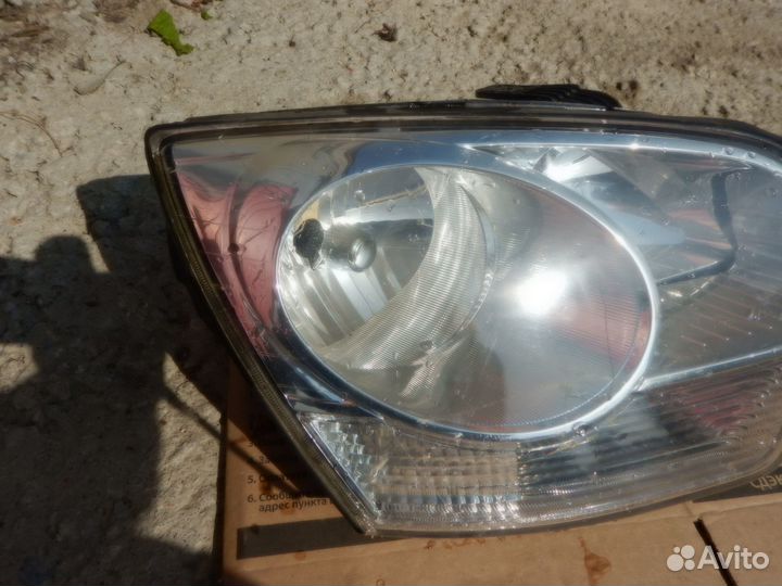 Стекло фары правой Opel Antara