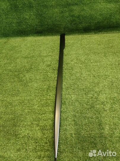 Молдинг на крыло задний левый Kia Stinger CK G4KL