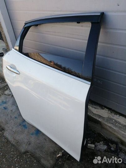 Дверь задняя правая Infiniti M35 Y51