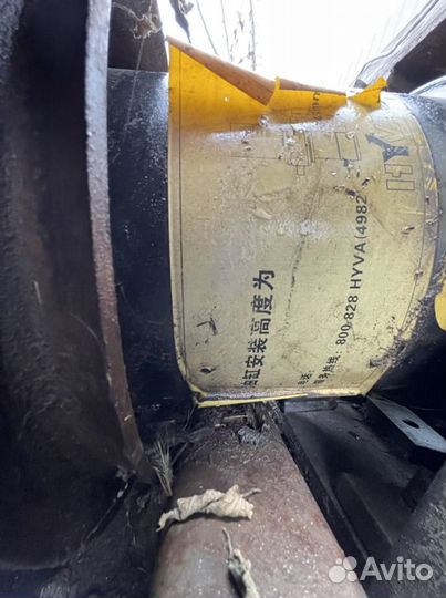 Цилиндр подьема кузова на хово 4 осник