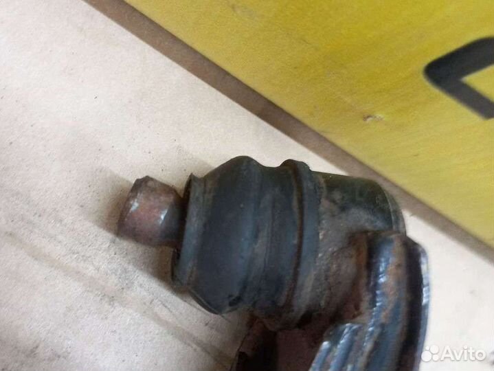 Рычаг передний нижний Шевроле Спарк м200