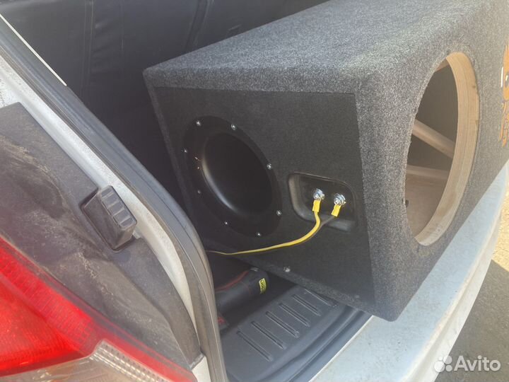 Продам короб сабвуфера под 12 диаметр