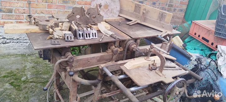 Деревообрабатывающий станок