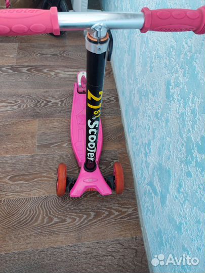 Самокат детский трехколесный