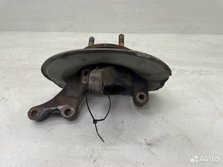 Кулак передний правый Mitsubishi Lancer 3870A011