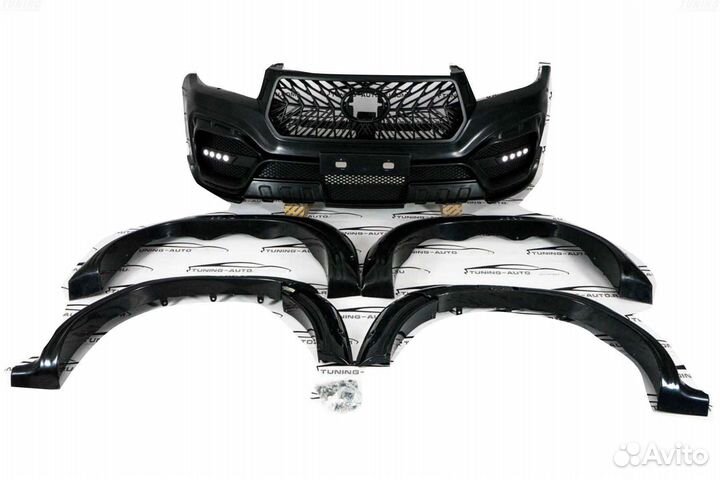 Бампер передний Toyota HiLux стиль Woda N9751