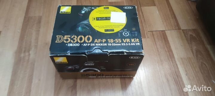 Зеркальный фотоаппарат