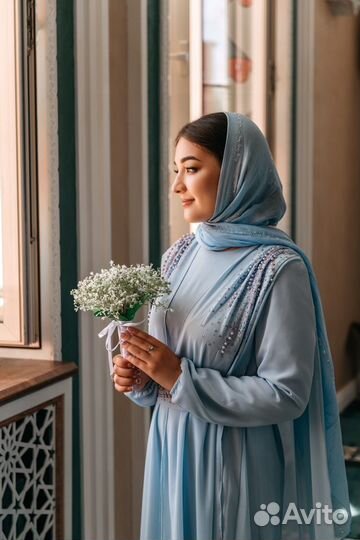 Платье на никах