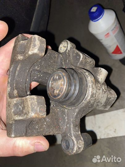 Суппорт задний ford focus 2