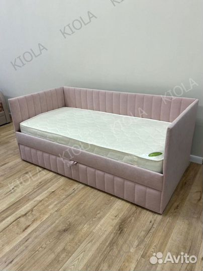 Детская мягкая кровать