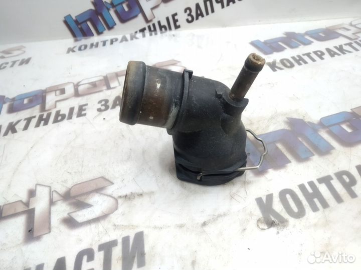 Фланец радиатора Volkswagen Golf 6 2.0 TSI ccza