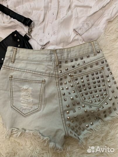 Фирменная одежда пакетом 42-44