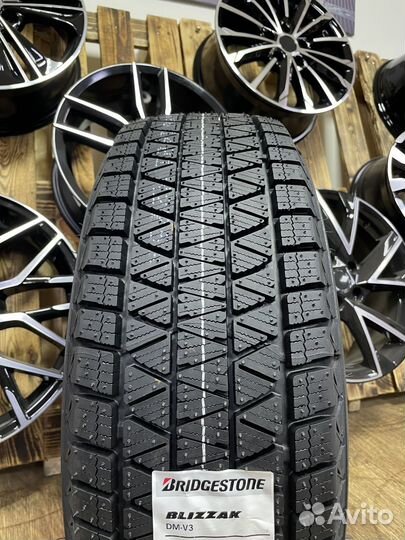 Bridgestone Blizzak DM-V3 215/70 R16 100S