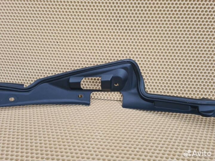 Датчик (накладка) крышки багажника задний левый