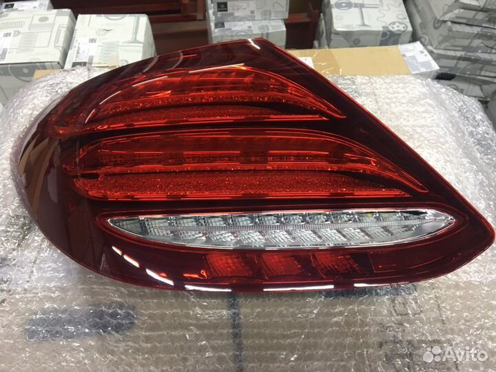 Фонарь задний левый Mercedes W213 2016