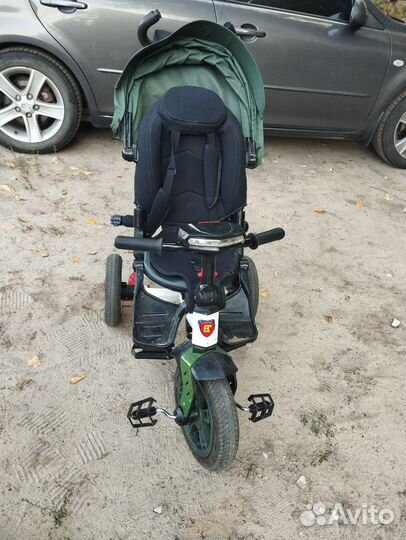 Прогулочная коляска