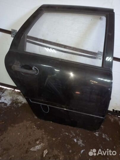 Дверь правая задняя лада гранта