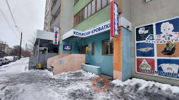 Помещение с арендатором у Космопорта