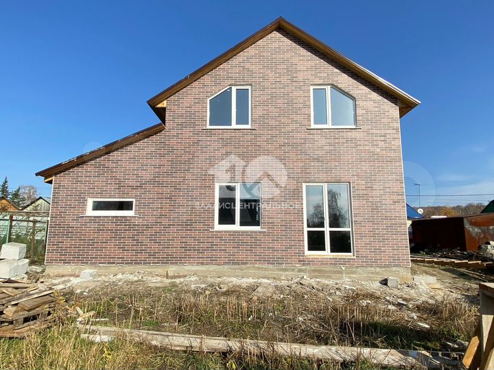 Дом 126 м² на участке 6 сот.