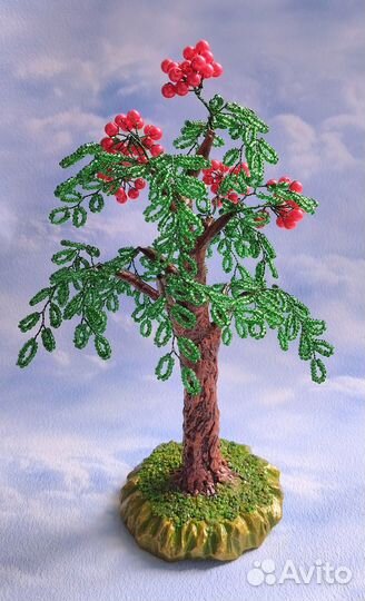 Искусственное дерево рябина из бисера и бусин
