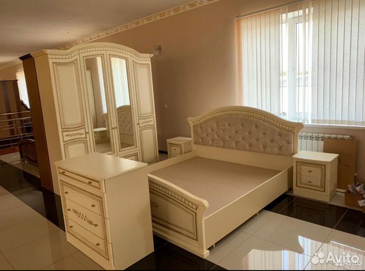 Спальный гарнитур Афродита Люкс