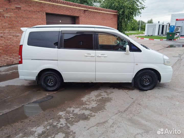 Nissan Serena 2.0 CVT, 2002, 67 000 км