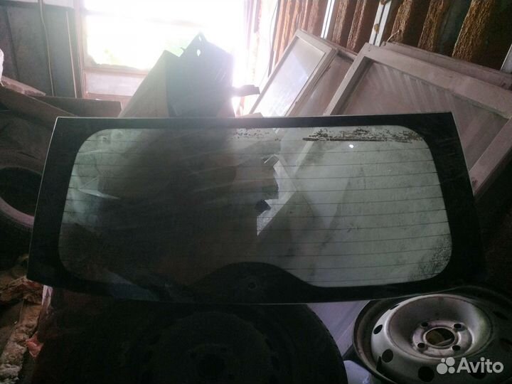 Заднее стекло Ford fusion