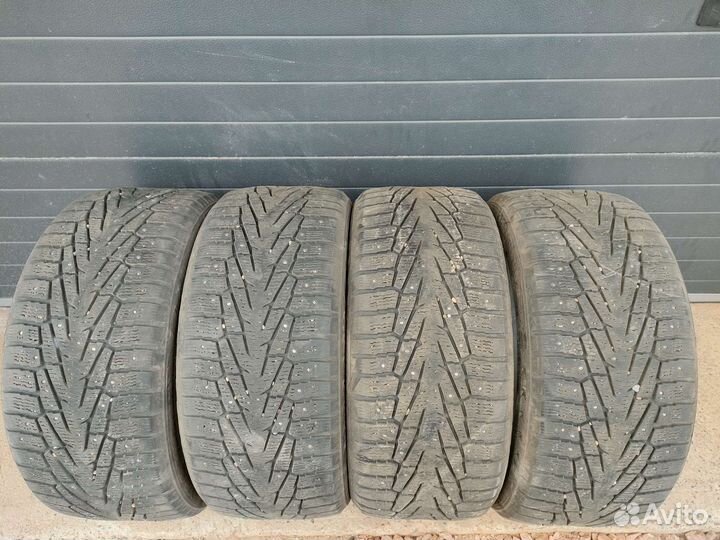 Nokian Tyres Hakkapeliitta 7 275/40 R20