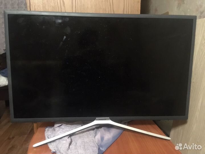 Smar телевизор Samsung led модель UE32M5500AU