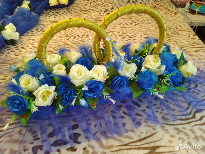 Украшение на автомобиль