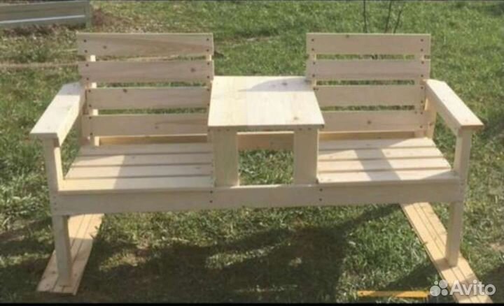 Скамейка со столиком из дерева, садовая