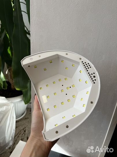 Лампа для маникюра / сушки ногтей