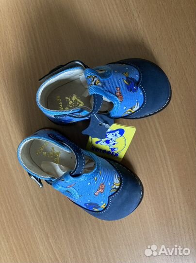 Сандали детские