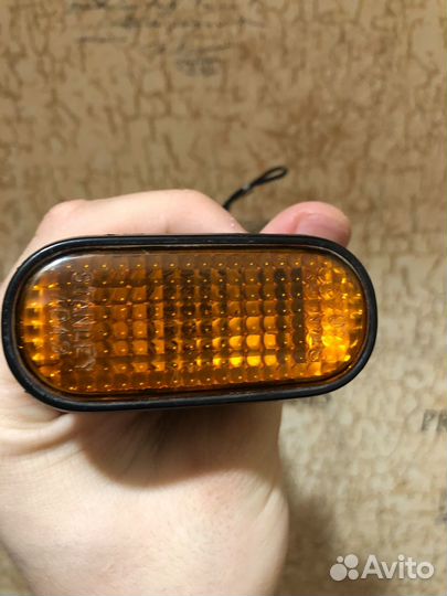 Повторитель в крыло Honda Odyssey RA6