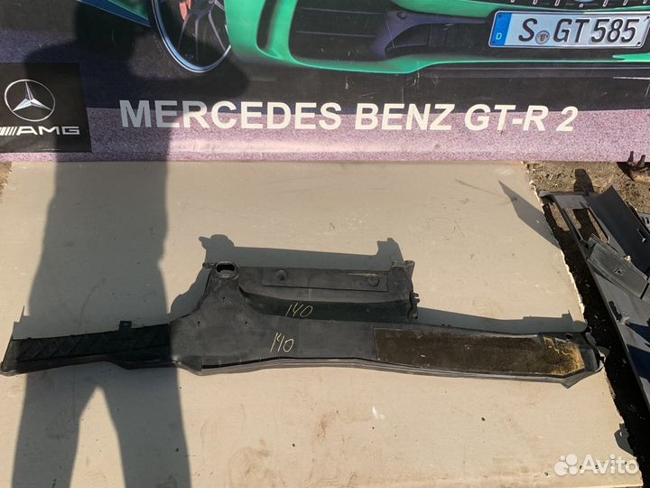 Жабо стеклоочистителя mercedes W140 S class