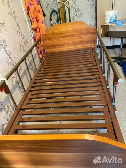 Медицинская кровать электрическая