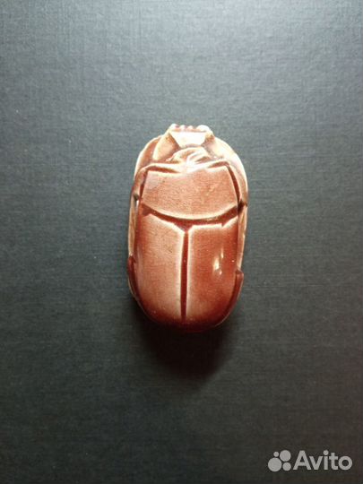 Фигурка жук-скарабей