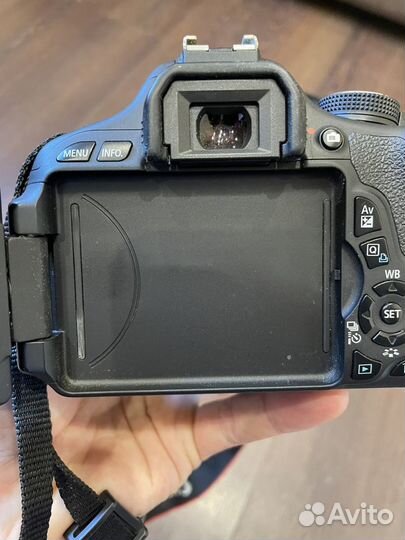 Зеркальный фотоаппарат canon eos 600d kit