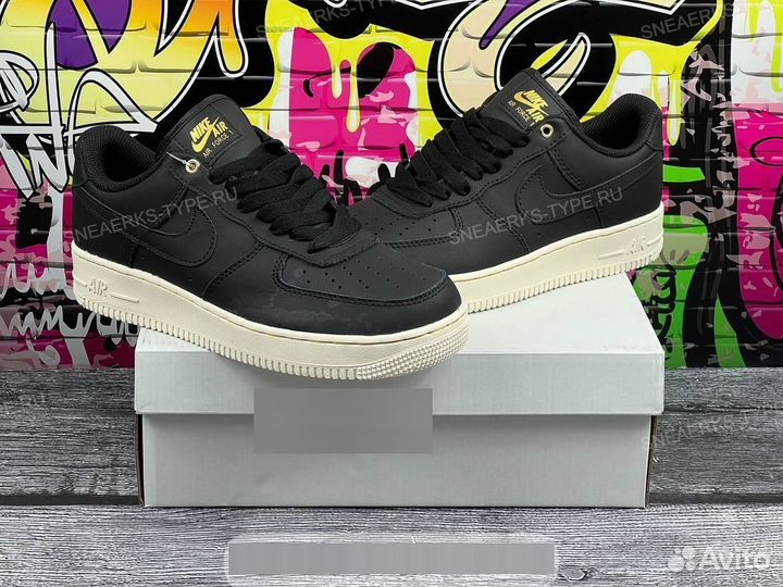 Кроссовки Nike Air Force 1 Premium Black Pack